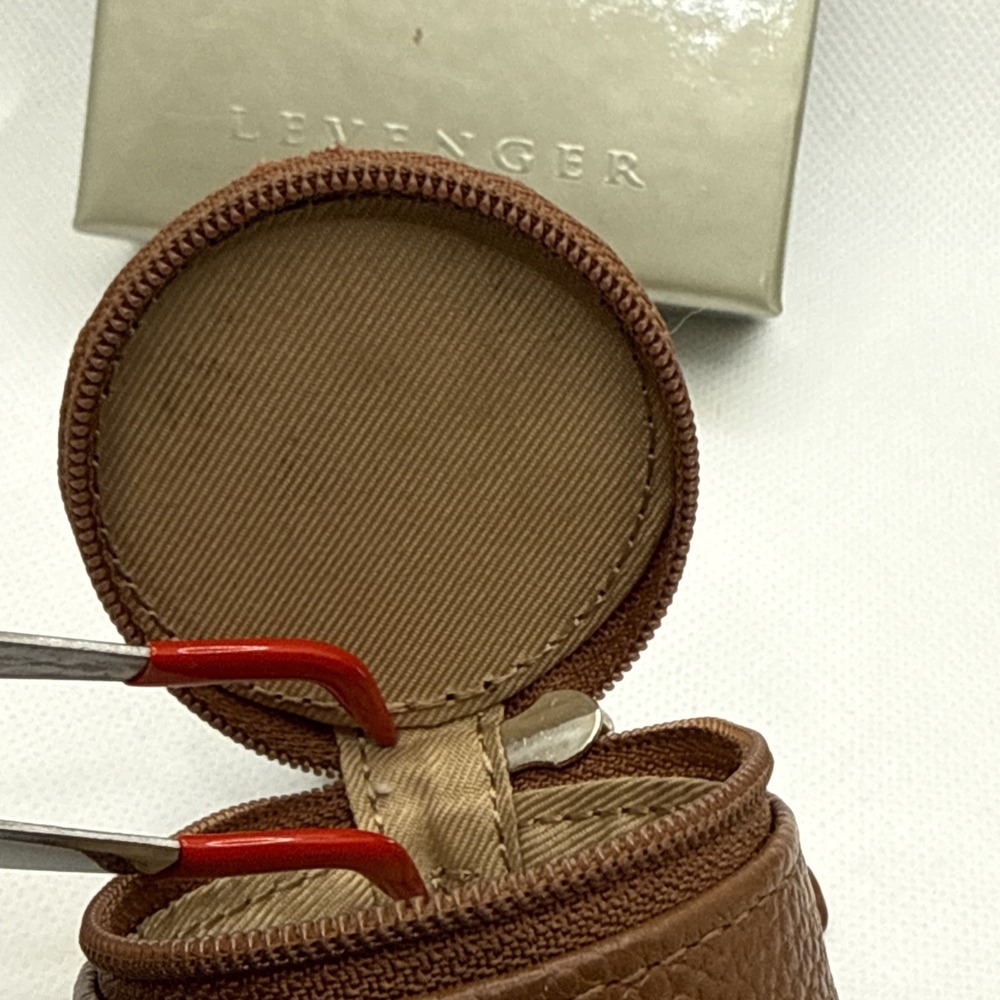 Levenger Zip-n-Store Earbud Accessory Holder Nutmeg Leather Box Issues - Picture 8 of 12